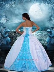 Elegant White Quinceanera Dresses with Beading and Embroidery