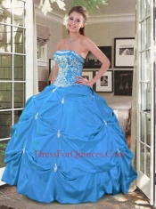 Hot Sale Aqua Blue Dresses For Quinceanera with Embroidery