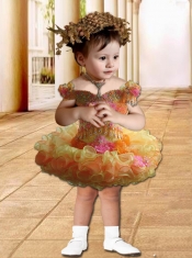 2014 Off the Shoulder Short Little Girl Dress with Beading and Ruffles