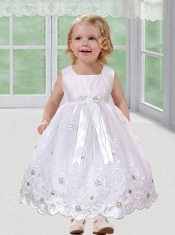 Simple Square Embroidery and Beading White Ankle-length Little Girl Dresses with Bowknot