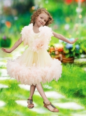 2014 Exclusive A-Line Knee-length Ruffles and Hand Made Flowers Little Girl Dress with Scoop