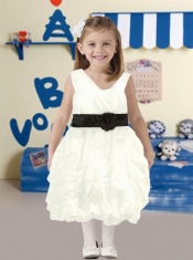 2014 Simple Asymmetrical Belt Tea-length Flower Girl Dress in White