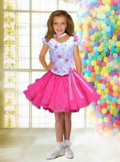 Green and White A-Line V-neck Short Sleeves Little Girl Dress with Beading