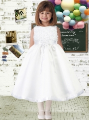 Fashionable A-Line Scoop Appliques Flower Girl Dress with Bateau