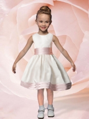 White A-Line Scoop Ribbons Knee-length Flower Girl Dress with Ribbons