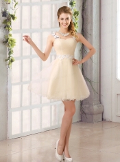 2015 Decent Straps Appliques Dama Dress with Mini Length