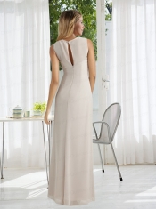 Column Appliques and Ruching Dama Dresses with Scoop