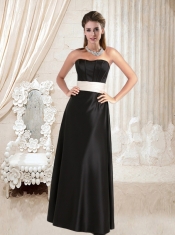 Empire Sweetheart Ruching Belt 2015 Dama Dress in White and Black