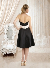 White and Black Sweetheart A Line Dama Dress for 2015