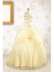 2015 Cute Beading Light Yellow Quinceanera Dresses