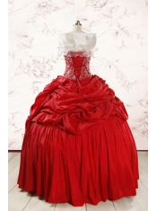 2015 Puffy Sweetheart Beading Quinceanera Dresses in Red