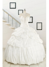 2015 White Taffeta Dresses For a Quinceanera with Beading and Pick Ups