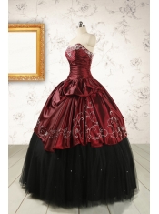 Formal Ball Gown Embroidery Quinceanera Dresses with Sweetheart