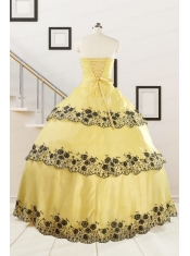 Pretty Ball Gown Appliques Quinceanera Dress for 2015