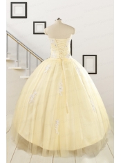 Luxurious Sweetheart Appliques Sweet 16 Dresses in Light Yellow