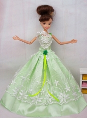 Popular Princess Apple Green Lace and hand Made Flower Party Dress For Barbie Doll