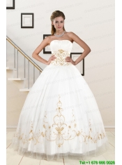 2015 Spring Modest Beading Quinceanera Dresses in White