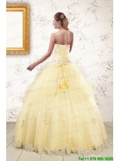 2015 Cute Beading Light Yellow Quinceanera Dresses