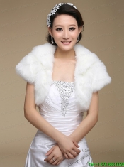 2015 Fashionable Faux Fur White Wraps