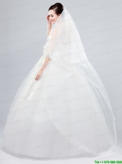 One-Tier Angle Cut Wedding Veils with Lace Appliques Edge