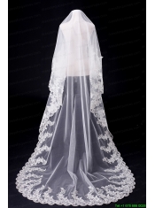 Romantic Lave Edge White Two-Tier Fingertip Bridal Veils