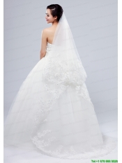 Romantic Lave Edge White Two-Tier Fingertip Bridal Veils