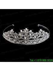 Exclusive Tiara With Splendid Carve Pattern