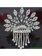 Luxurious Tiara With Rhinestone Adorned