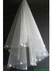 Hand Made Flowers Decorate Tulle Beautiful Wedding Veil