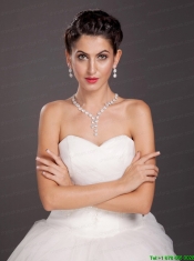 High Quality Crystal Jewelry Set Including Necklace and Earrings