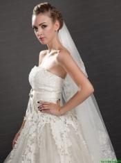 Lace Appliques Tulle Graceful Wedding Veil