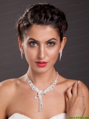 Luxurious Imitation Pearl Ladies' Jewelry Set Including Necklace And Earrings