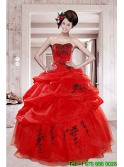 2015 Best Red Quinceanera Dresses with Appliques and Pick Ups