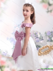 Adorable Off The Shoulder White Little Girl Pageant Dresses with Flower and Bowknot