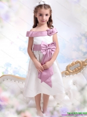 Adorable Off The Shoulder White Little Girl Pageant Dresses with Flower and Bowknot