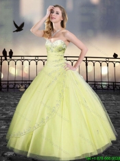 Classical Yellow Sweetheart Quinceanera Dresses with Beading