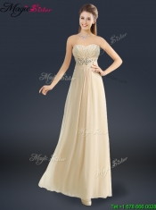 2016 Latest Sweetheart Beading Prom Dresses in Champagne