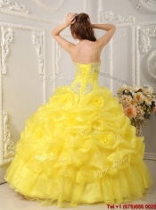 2016 Discount Yellow Quinceanera Dresses with Beading and Ruffles