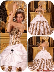 Classical Strapless White Quinceanera Gowns with Brush Train
