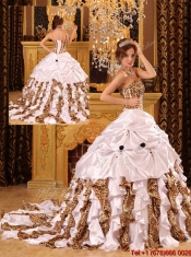 2016 Gorgeous Ball Gown Strapless Brush Train White Quinceanera Dresses