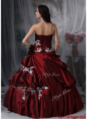 Pretty Strapless Quinceanera Dresses in Burgundy