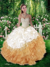 2016 Pretty Ball Gown Quinceanera Dresses with Beading and Pick Ups