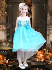 Popular Blue and White Little Girl Dress with Tea Length