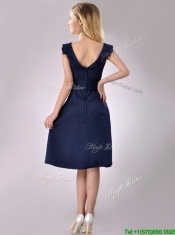 Beautiful V Neck Navy Blue Empire Dama Dress with Cap Sleeves