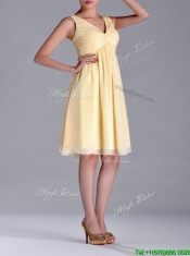 Empire Light Yellow V Neck Knee Length Short Dama Dress with Ruching