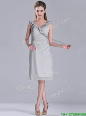 Modest V Neck Grey Chiffon Short Prom Dress with Side Zipper