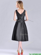 Popular Empire Black Tea Length Prom Dress with Ruching and Bowknot