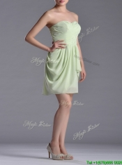 Popular Ruched Decorated Bodice Short Dama Dress in Yellow Green