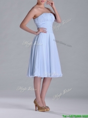 Pretty Strapless Chiffon Ruched Lavender Dama Dress in Tea Length