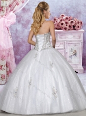 Classical Tulle White Sweetheart Quinceanera Dress with Beading and Appliques